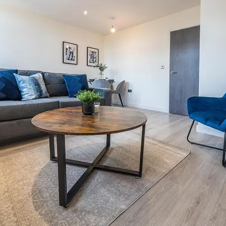 Stylish 2 Bed Close To * Bradford (West Yorkshire)